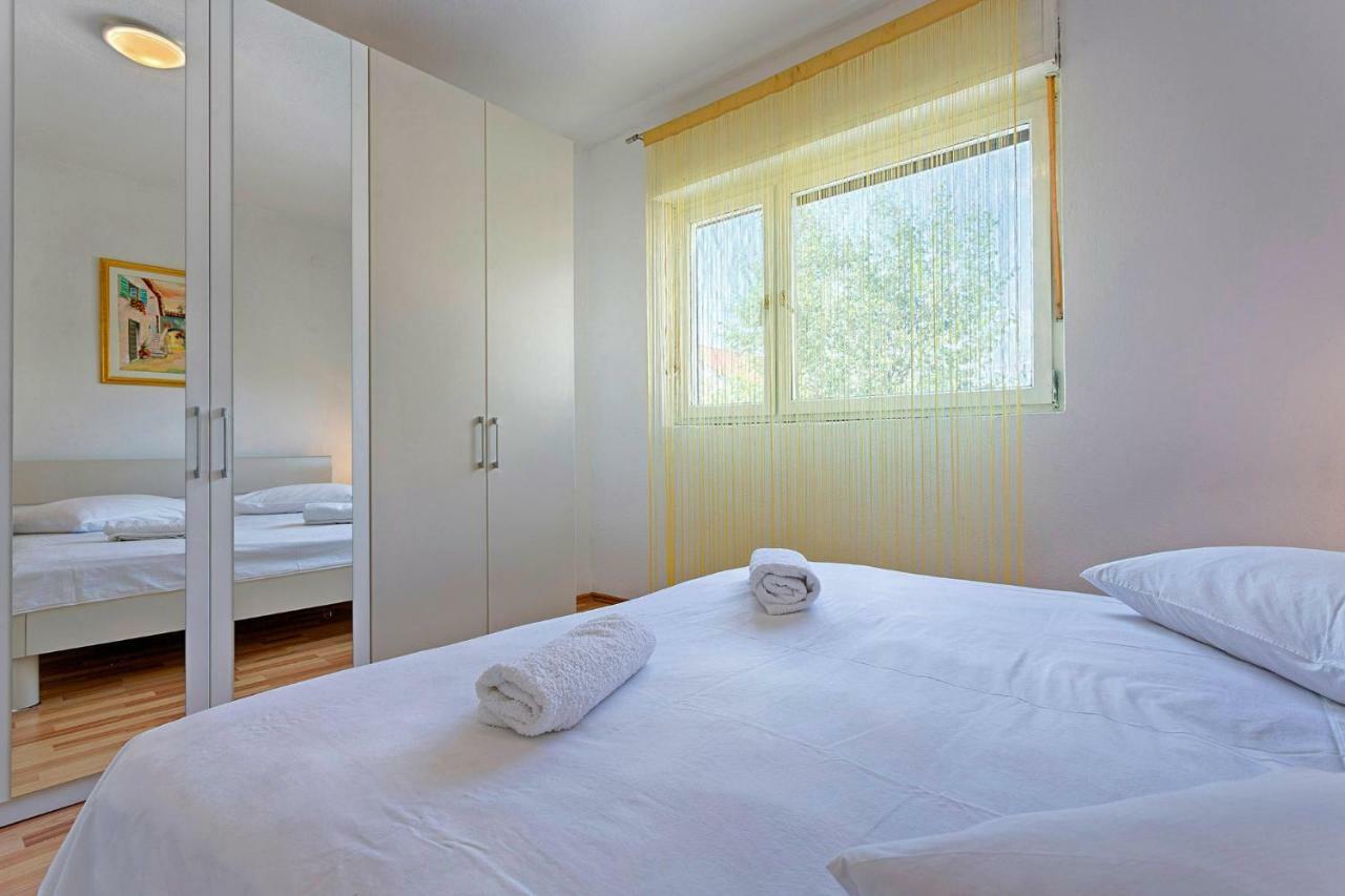 Hotel Ani In Trogir * Mittel-Dalmatien Donji Seget Exterior foto